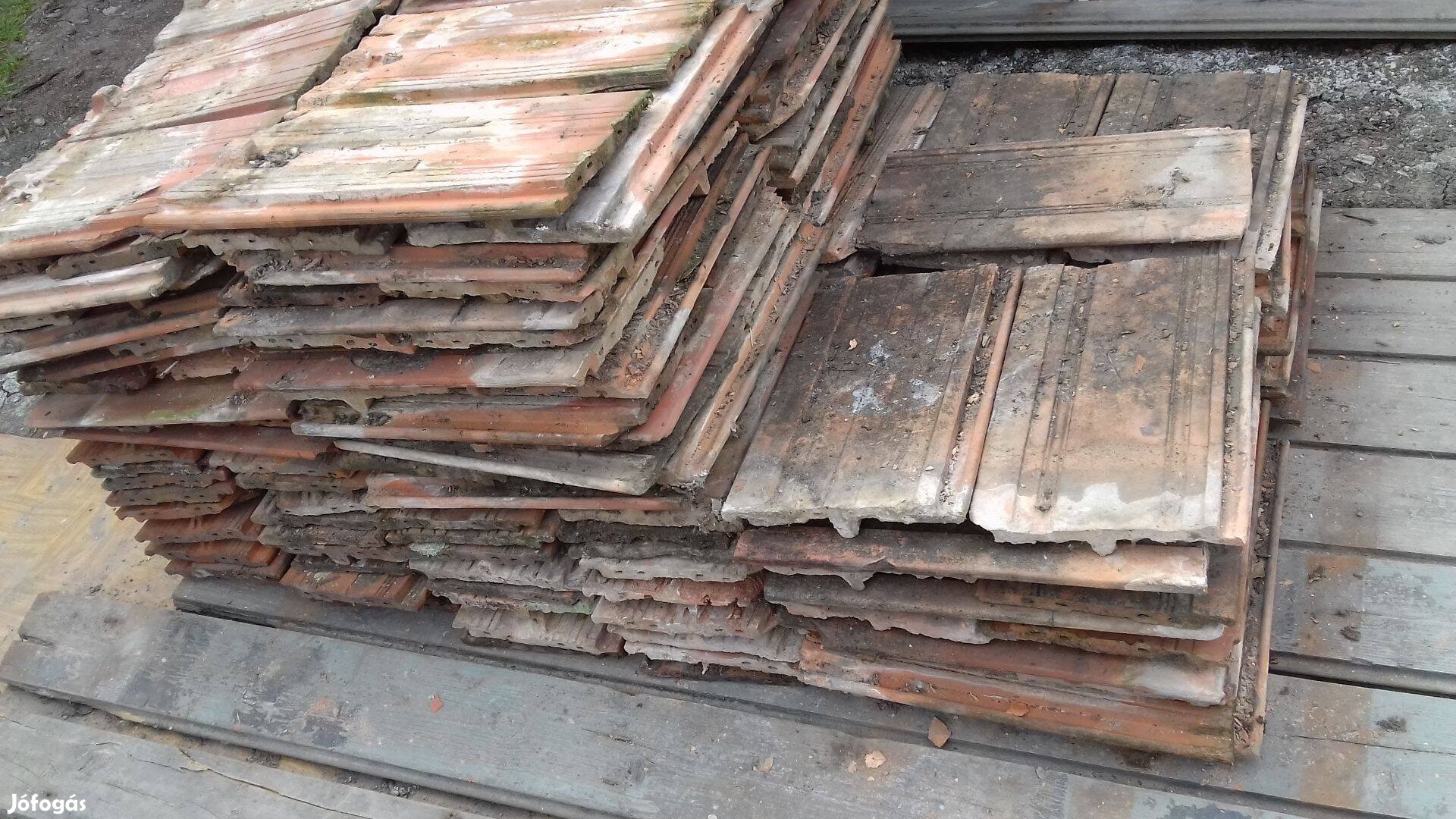 Bontott tetőcserép ingyen elvihető