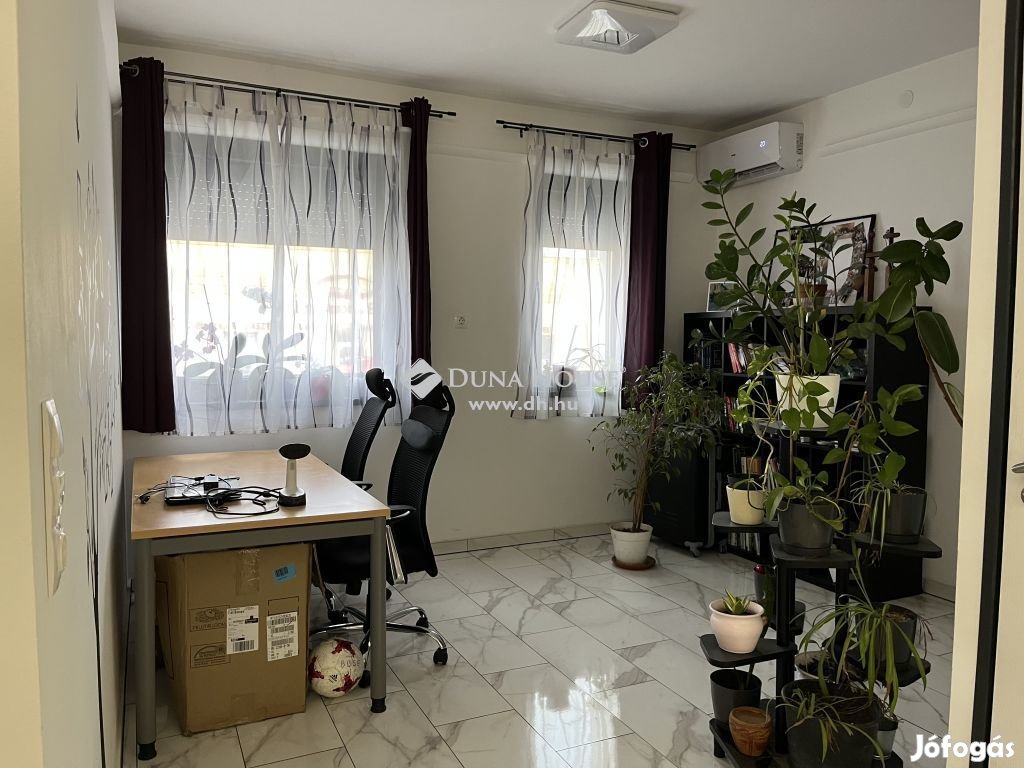 Bonyhádi eladó 272 nm-es ház