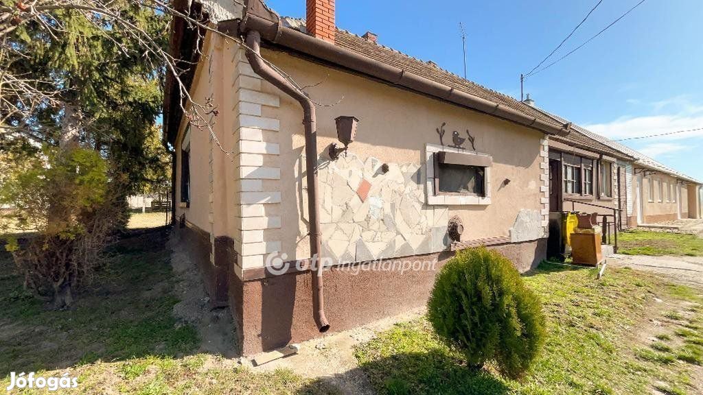 Bőnyi 80 nm-es ház eladó