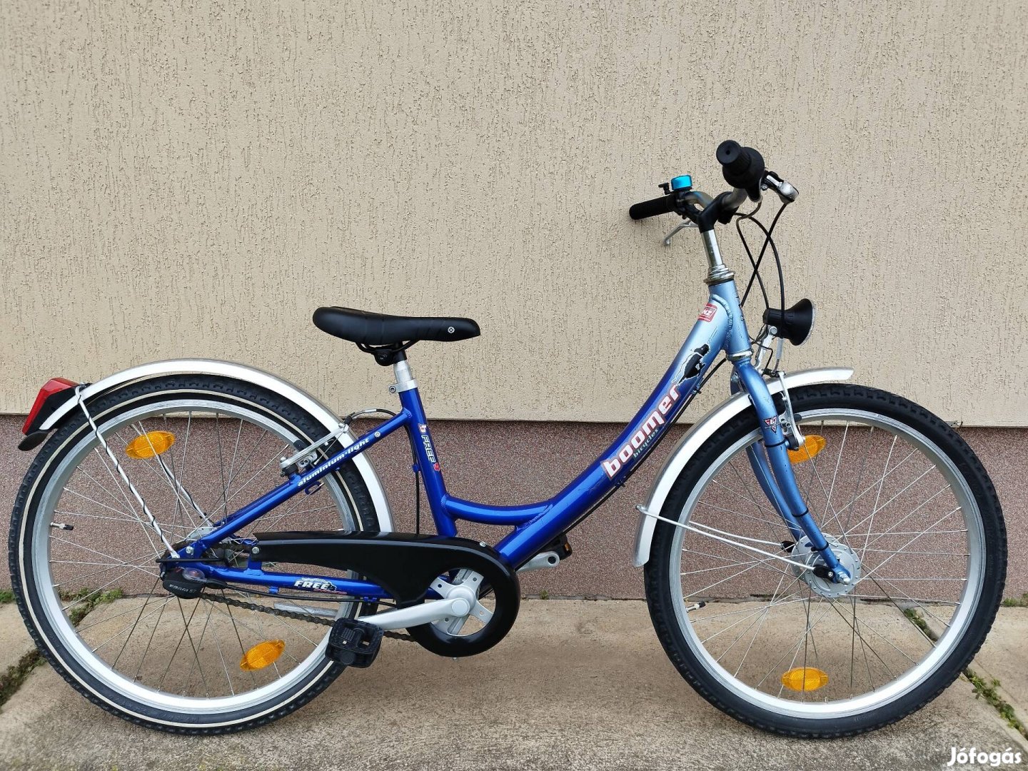 Boomer 24" agydinamós, agyváltós, alu gyerek kerékpár eladó.