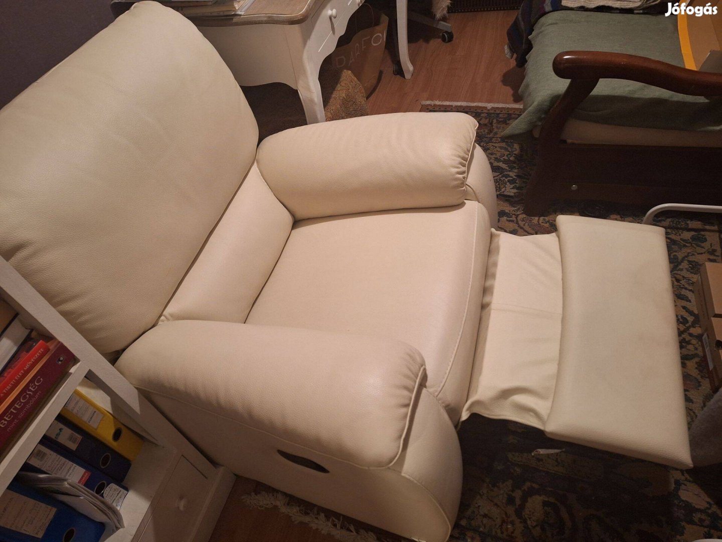 Bőr Fotel 2db Neobarokk székeladó