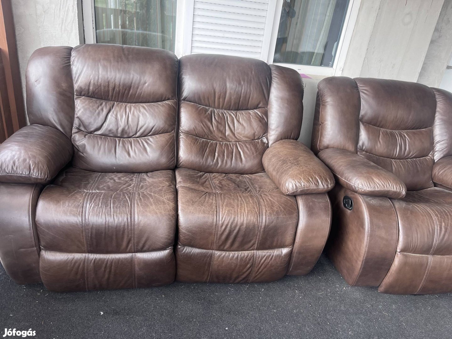 Bőr kanapé és fotel