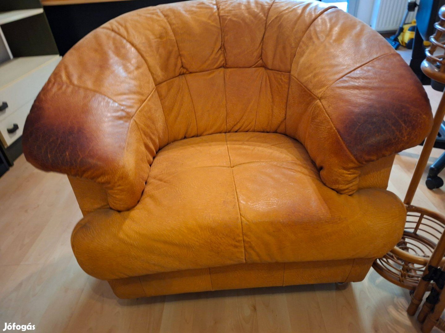 Bőr ülőgarnitúra, BP VII