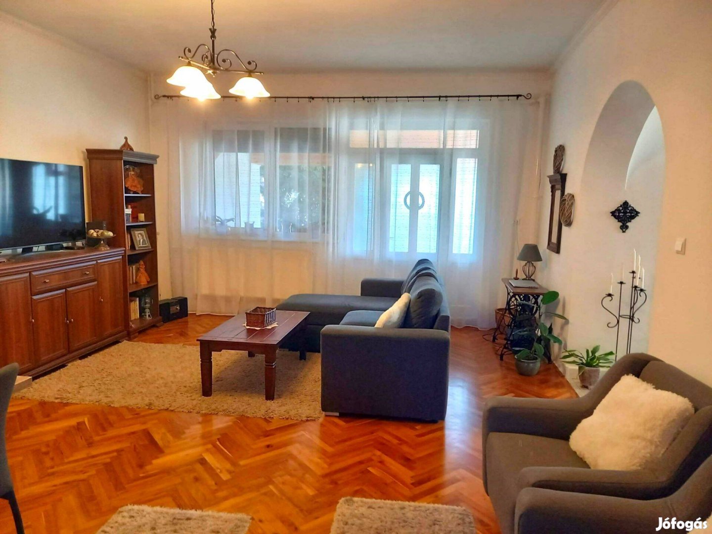 Borbánya Oros Felőli Oldalán, Nappali+4 Szobás Családi Ház Eladó!