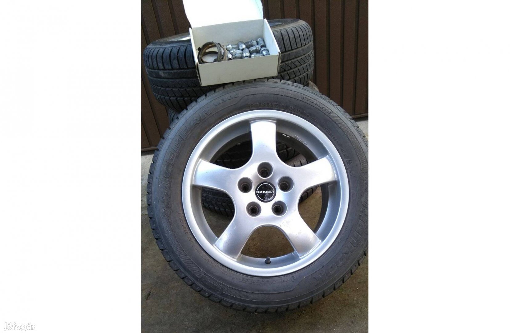 Borbet alufelni és abroncs eladó 16"x7.5" ET 35, 205/60R16 abroncs
