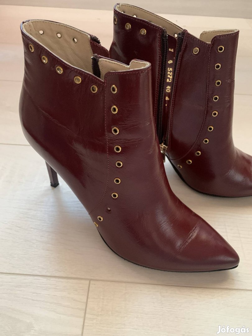 Bordó 40-es tűsarkú bokacsizma