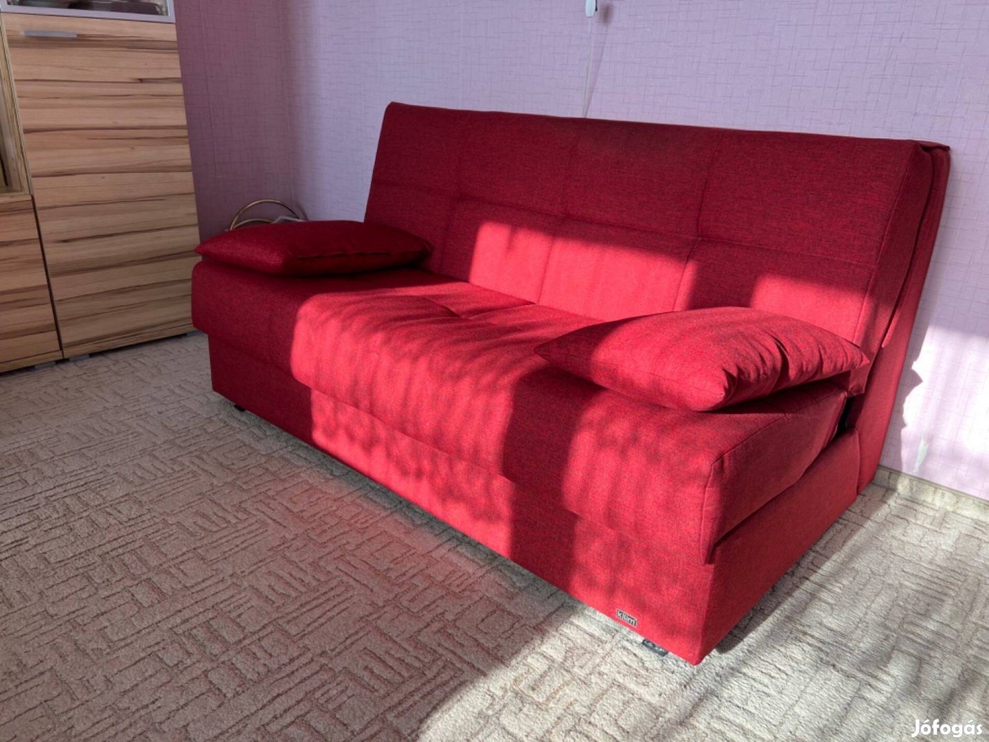 Bordó kanapé eladó