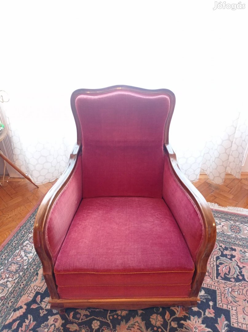 Bordó színű bársony fotel