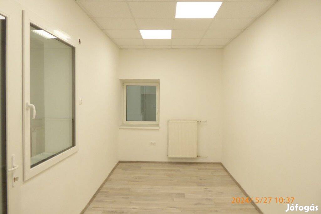 Bőrgyár területén földszinti, 110 m2-es, 4 irodából, mosdóból, konyháb