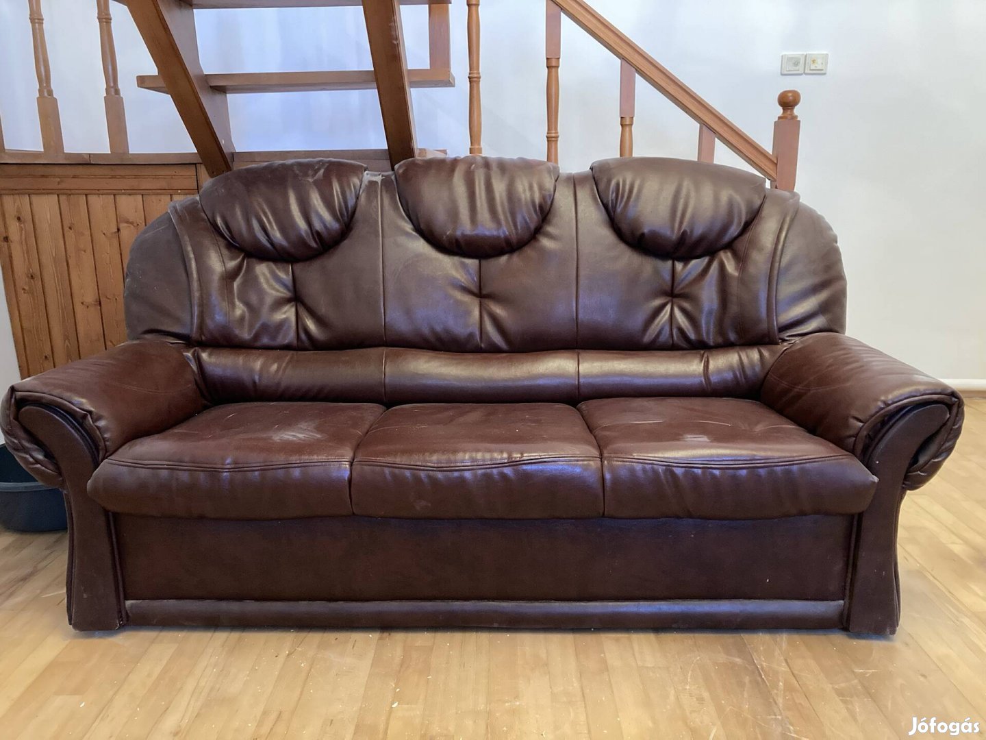 Bőrkanapé nem nyitható