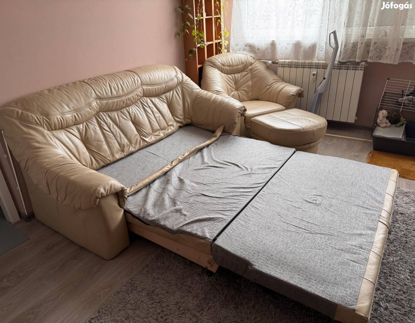 Bőrkanapé szett / Kihúzható kanapéágy 