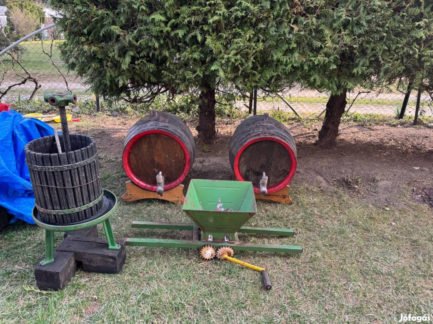 Boroshordó, szőlő prés daráló