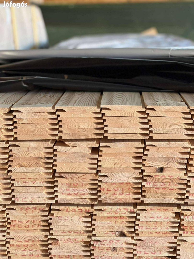 Borovi Lambéria 15x121, Falburkolat