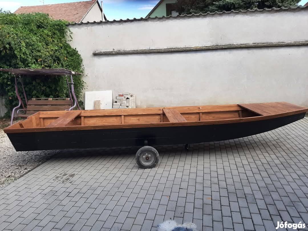 Borovi  csónak eladó