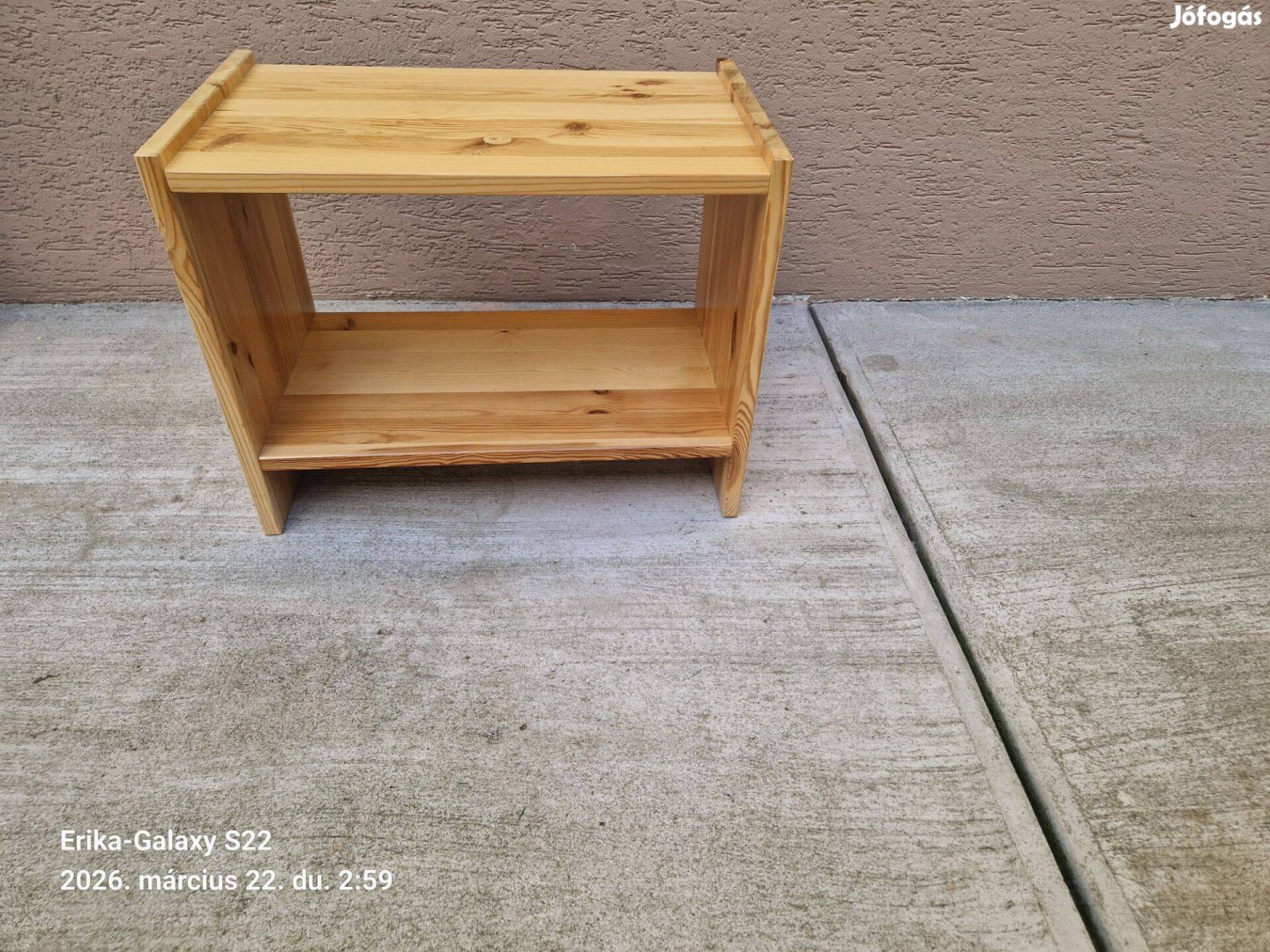 Borovi fenyő éjjeliszekrény 2 db