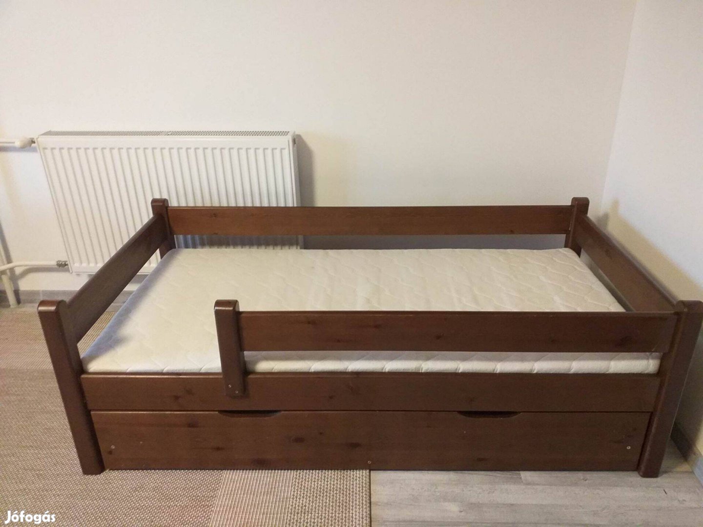 Borovi fenyő ifjúsági ágy 80-160 cm matraccal, ágyneműtartóv