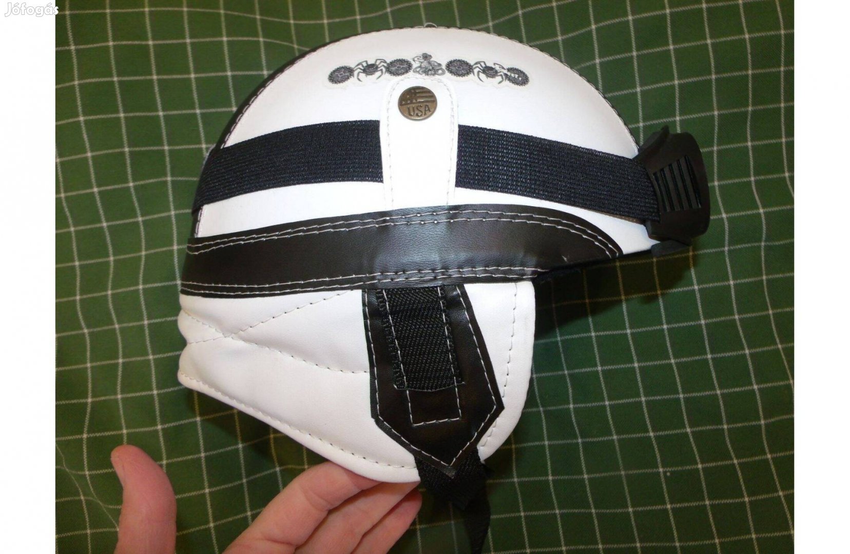 Bőrrel bevont rohambili kobak nyitott bukósisak kis méret sisak