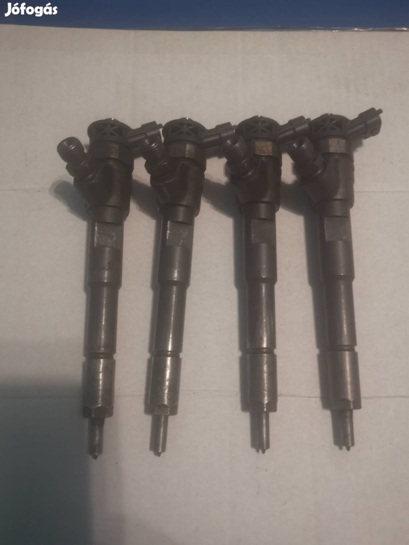 Bosch 0445110 485 Renault /Dacia 1.5 dci 4db porlasztócsúcs 