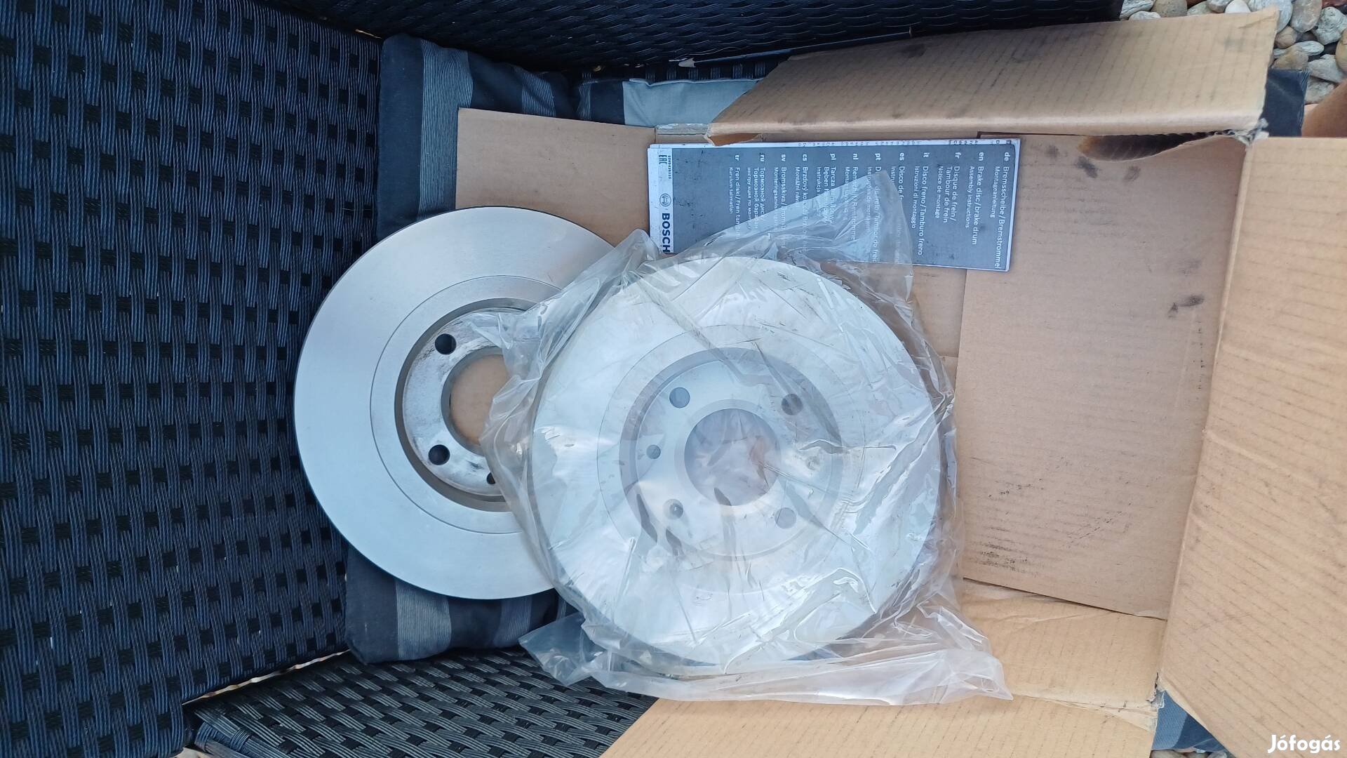 Bosch 0 986 479 R63 Féktárcsa