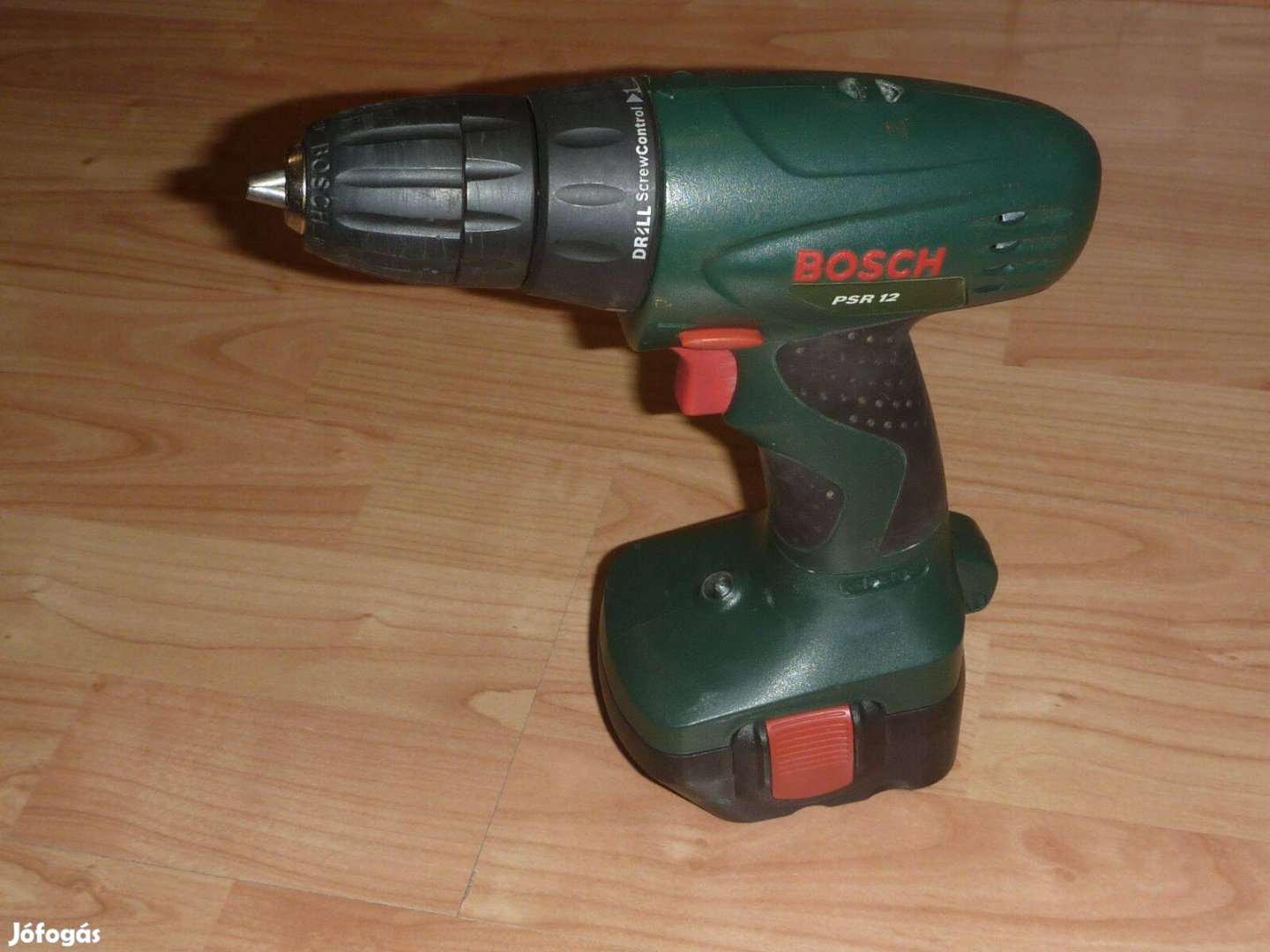 Bosch 12V akkumulátoros fúró szett ládában eladó