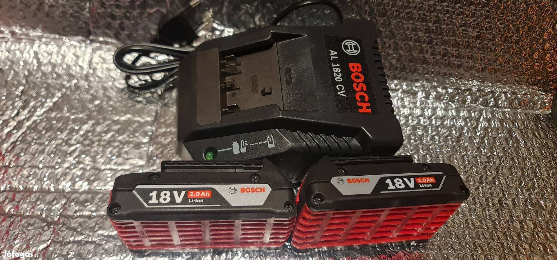 Bosch 18v 2Ah szett 2db akkuval
