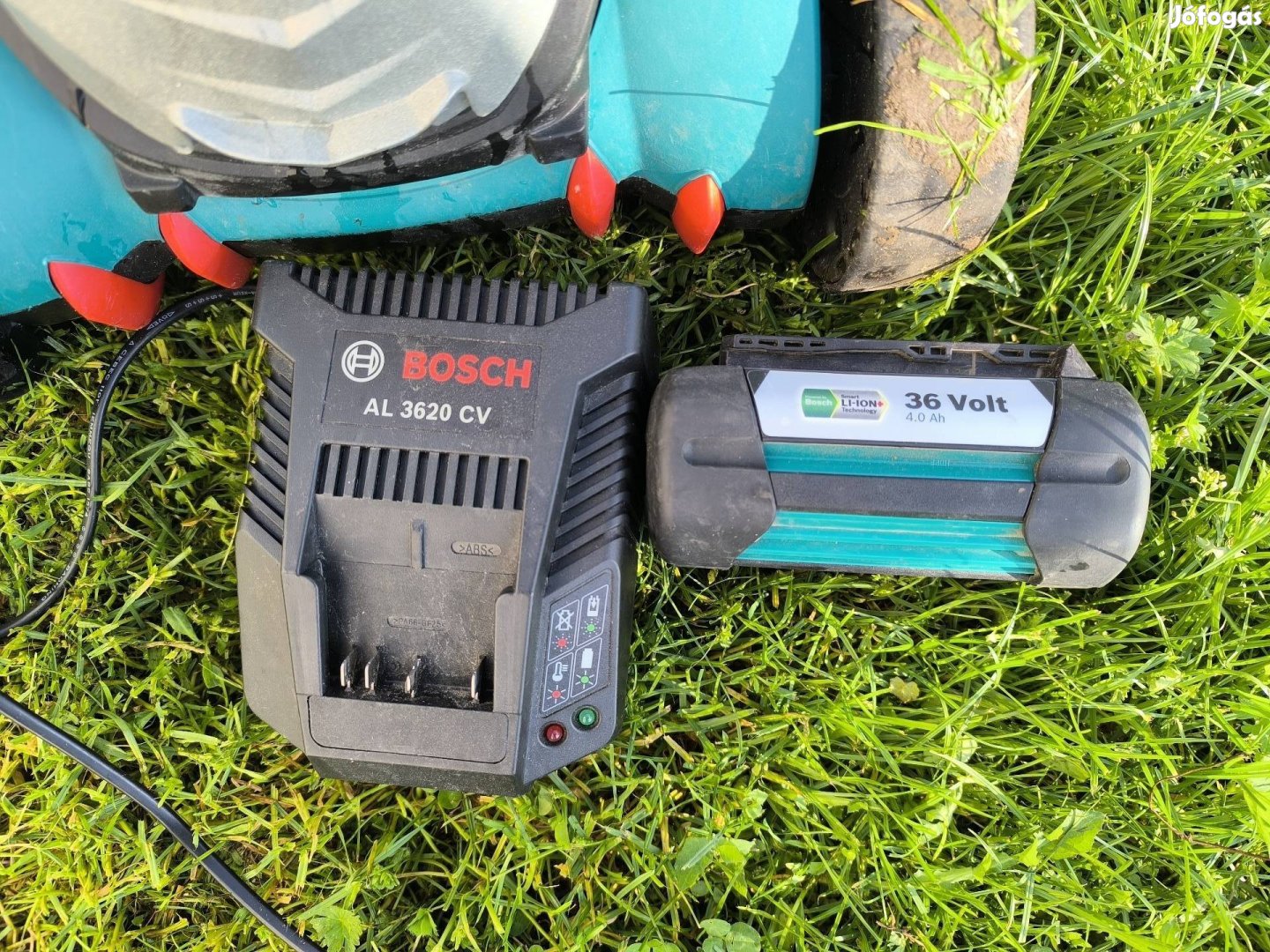 Bosch 43 Li Powerdrive akkus akkumulátoros fűnyíró + töltő + 4Ah