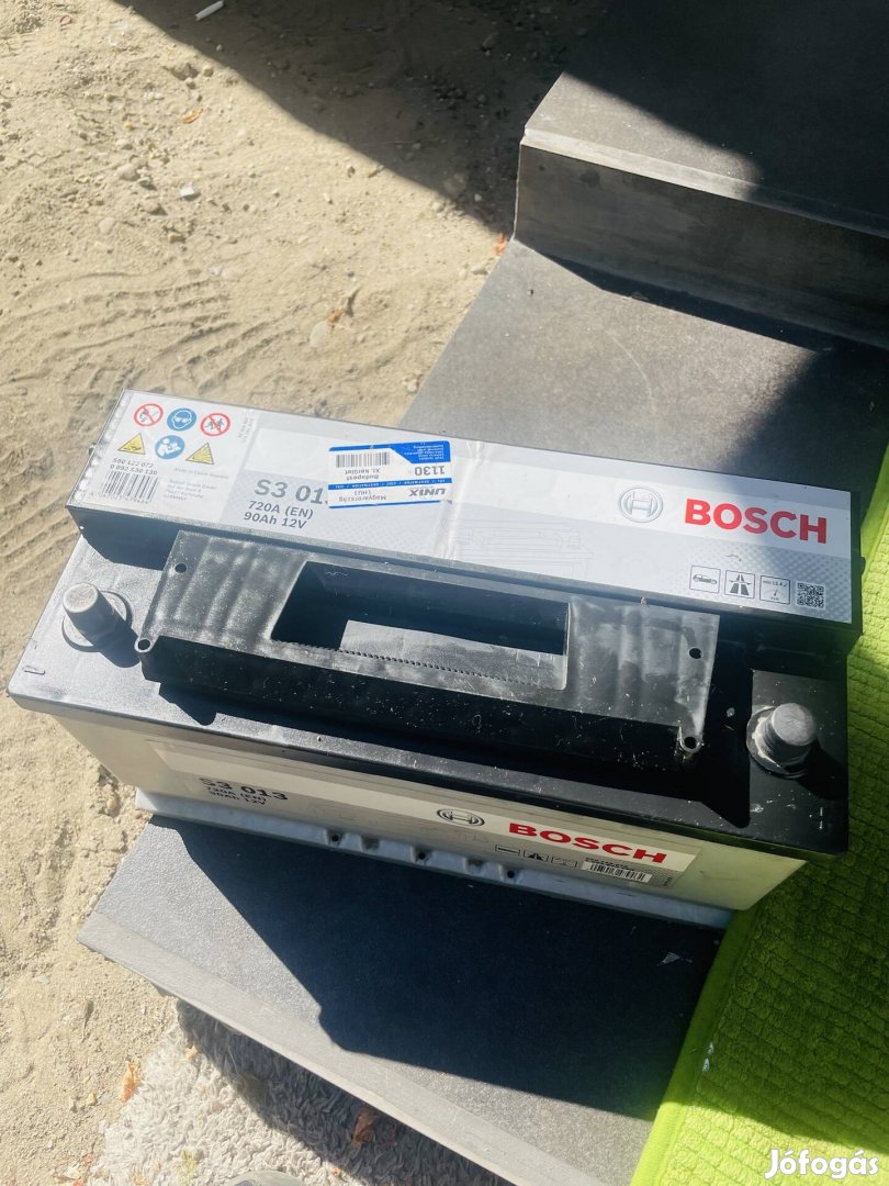 Bosch 90AH (720A) Akkumlátor 