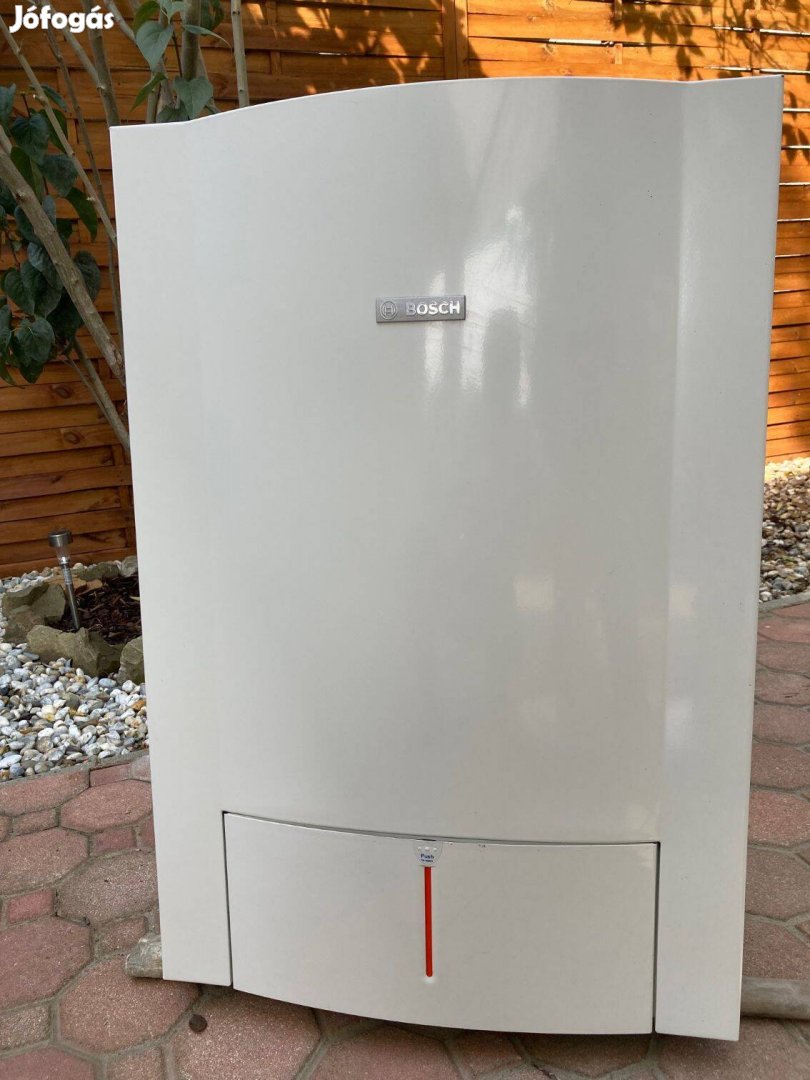 Bosch Condens 7000W Kondenzációs gázkazán (időjárás követő)