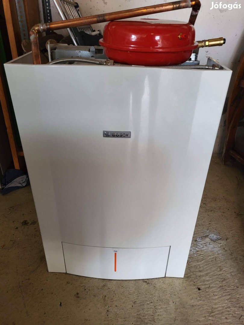 Bosch Condens 7000 WT kkazán eladó alkatrésznek felújításra