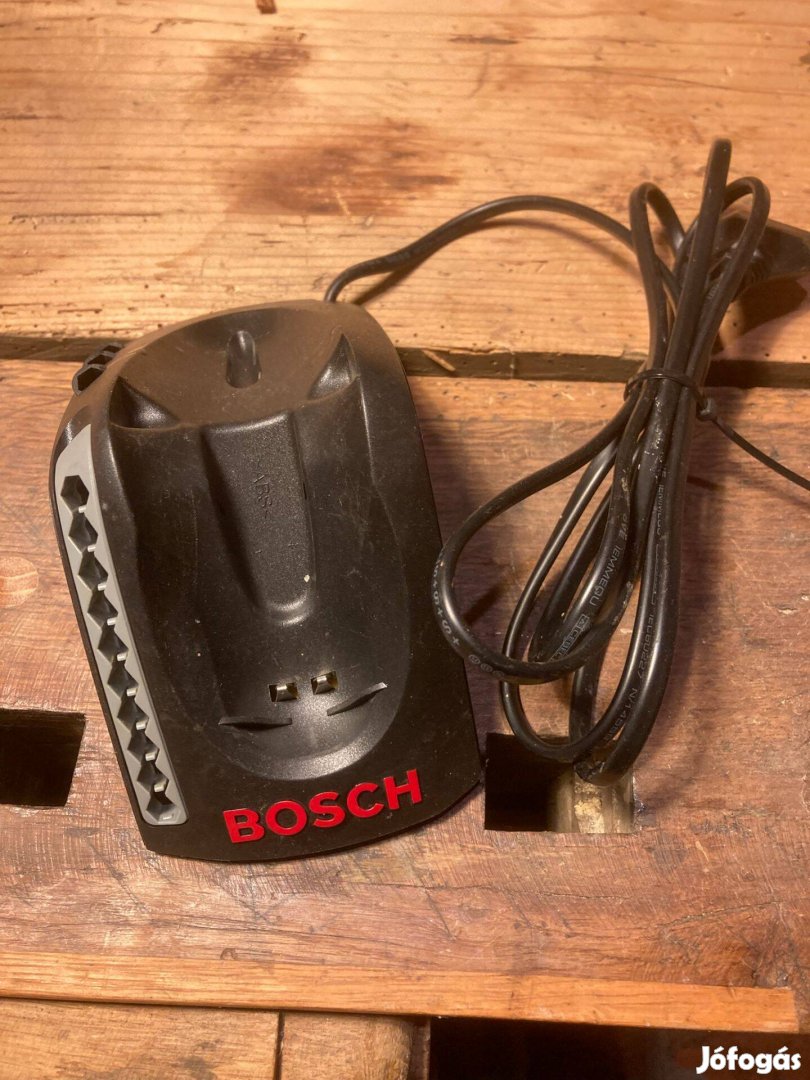 Bosch D-70745 Töltő