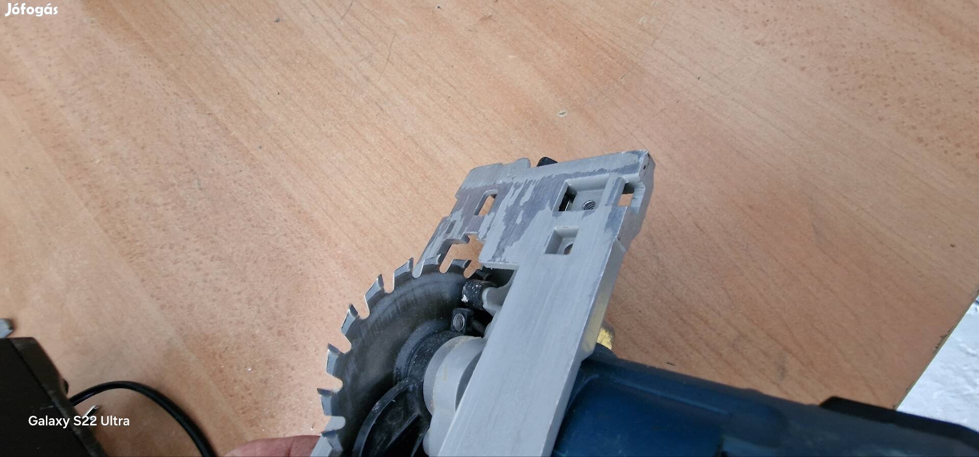 Bosch GKS 12V-26 Professional Akkus körfűrész