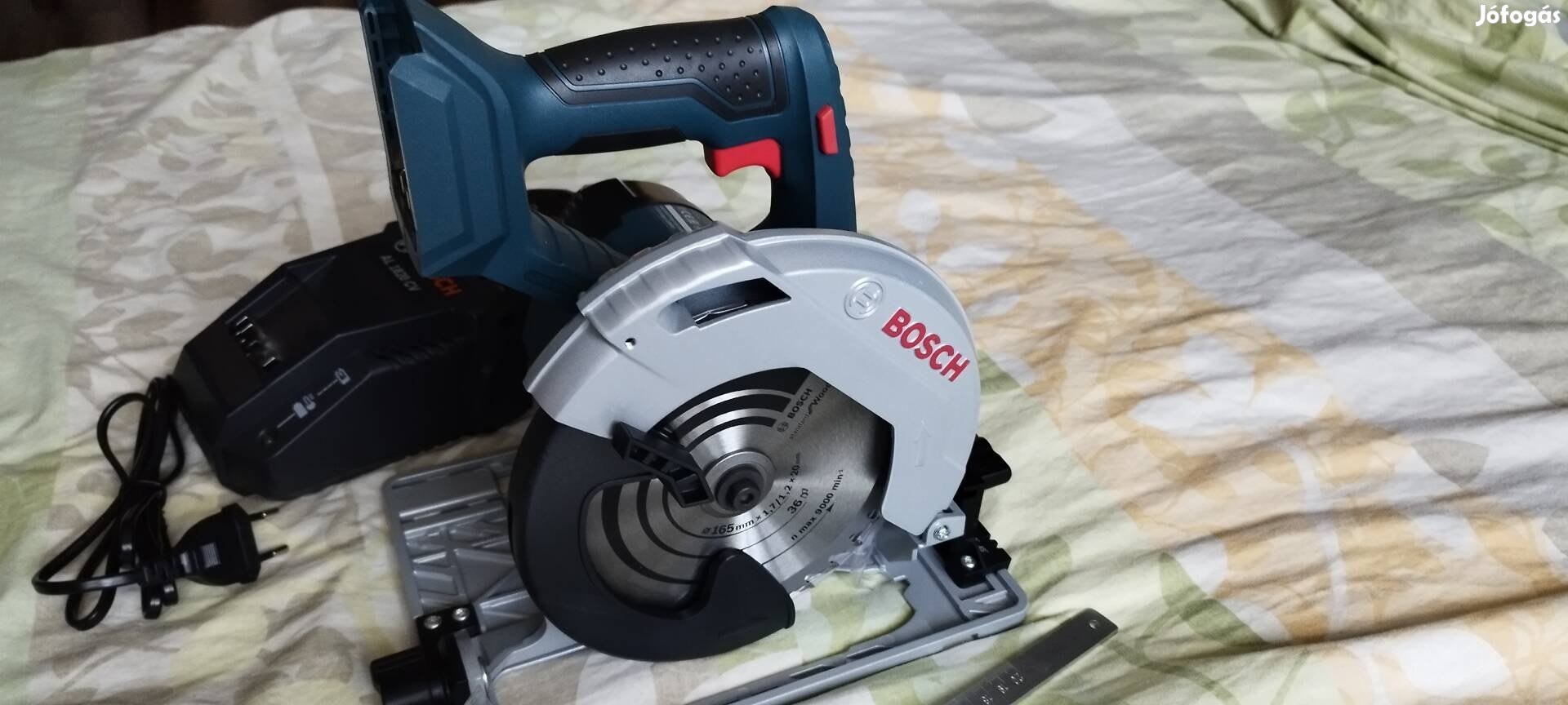 Bosch GKS 18V 57G új akkus ipari körfűrész eladó. Csak gép!