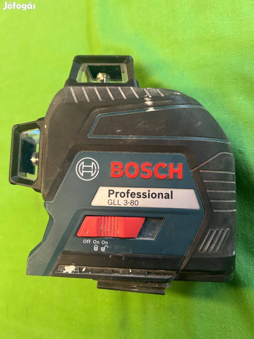 Bosch GLL 3-80 Vonallézer (30 m) + Koffer