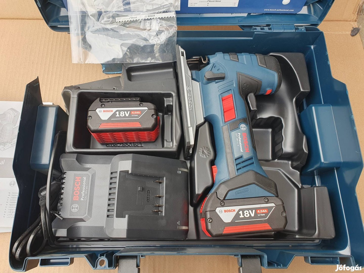 Bosch GST 185-LI szúrófűrész töltővel és 2 db akkuval/új!