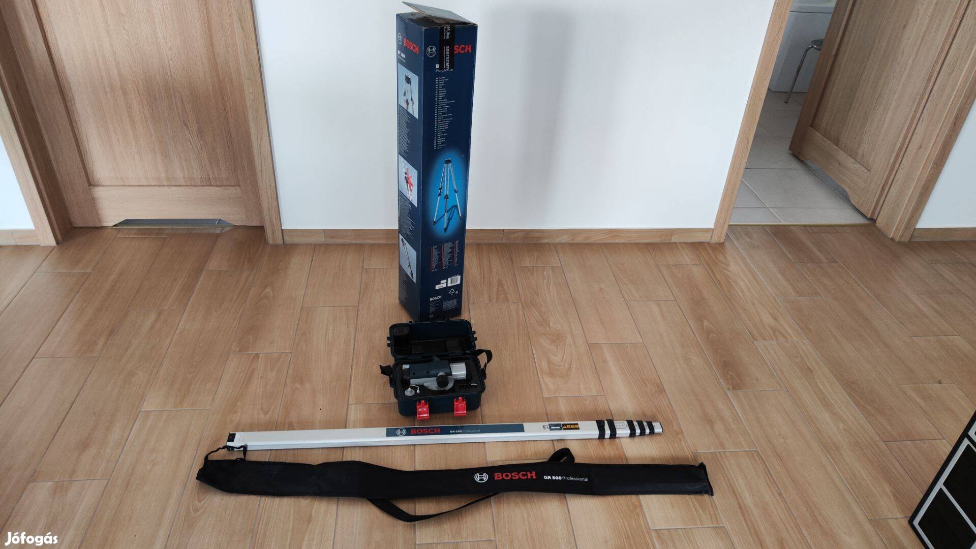 Bosch Gol 26 D Optikai szintező +BT160 állvány +GR500 mérőléc