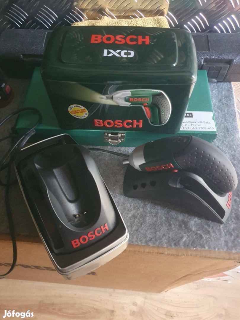 Bosch Ixo akkumulátoros csavarozó akkus csavarbehajtó 2 db töltő!