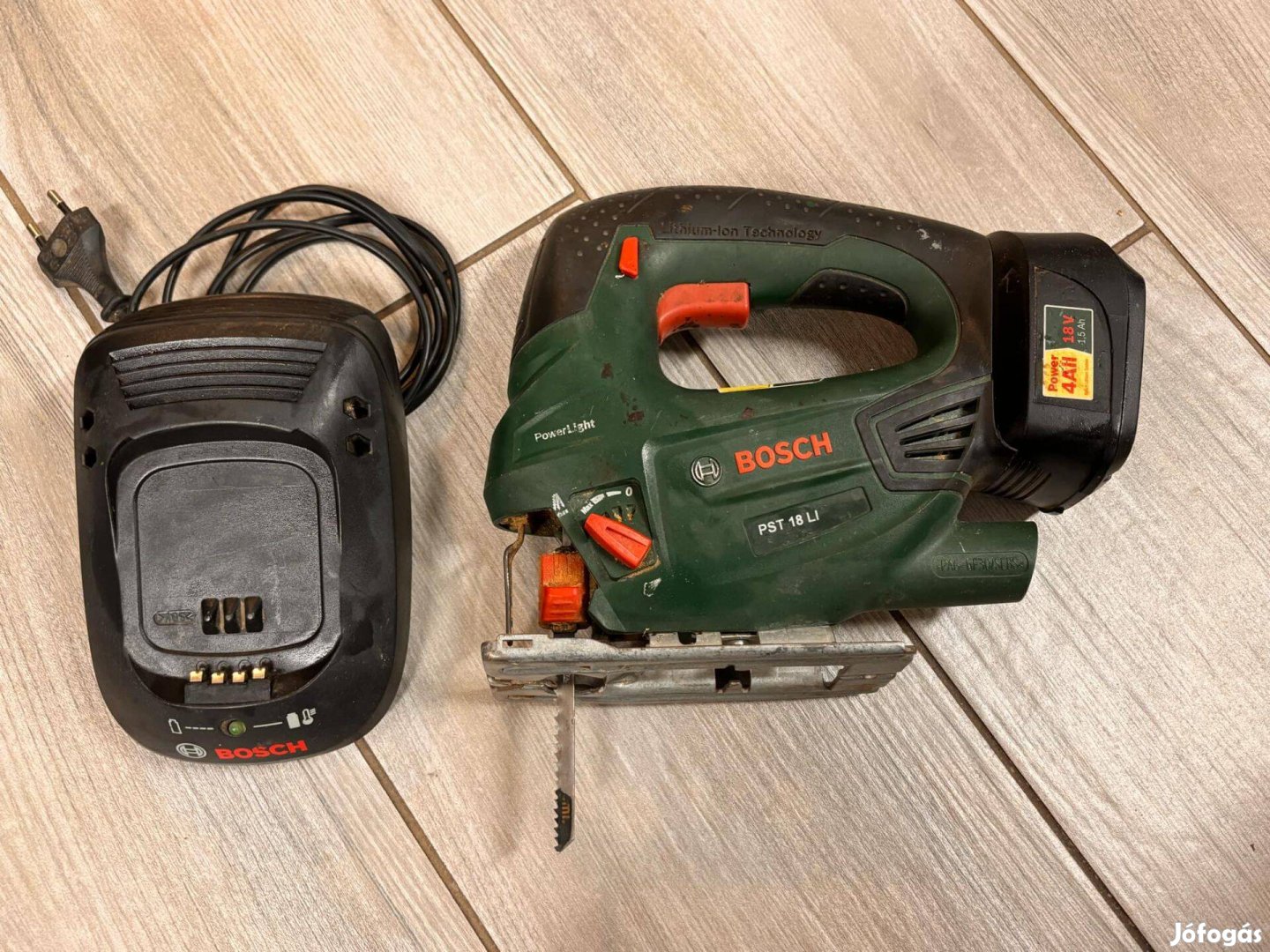 Bosch PST 18Li Akkus Akkumulátoros Dekopír Szúrófűrész Dekopírfűrész