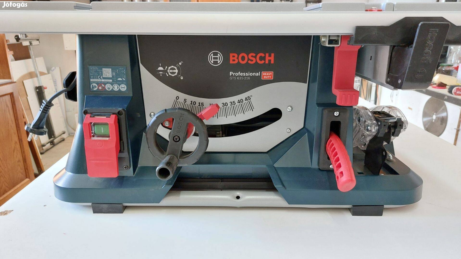 Bosch Profesional GTS 635-216 Astali körfürész
