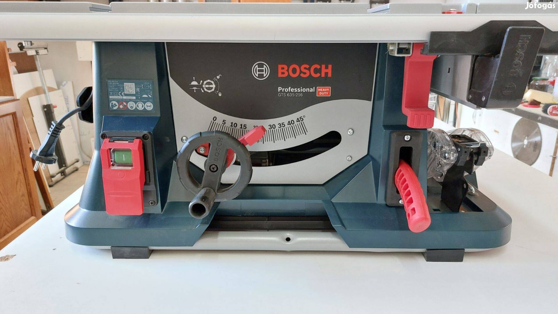 Bosch Profesional asztali kőrfűrész