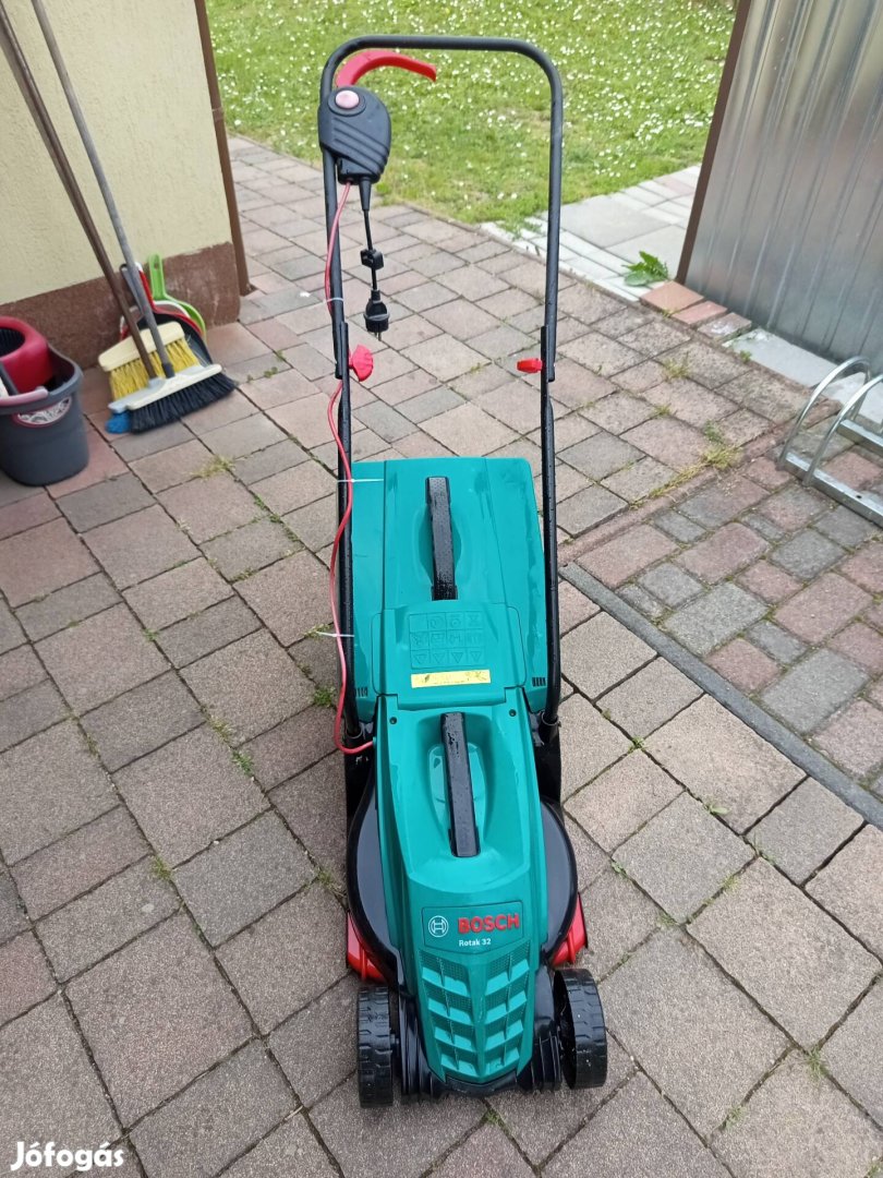 Bosch Rotak 32 1200w fünyiró elado 