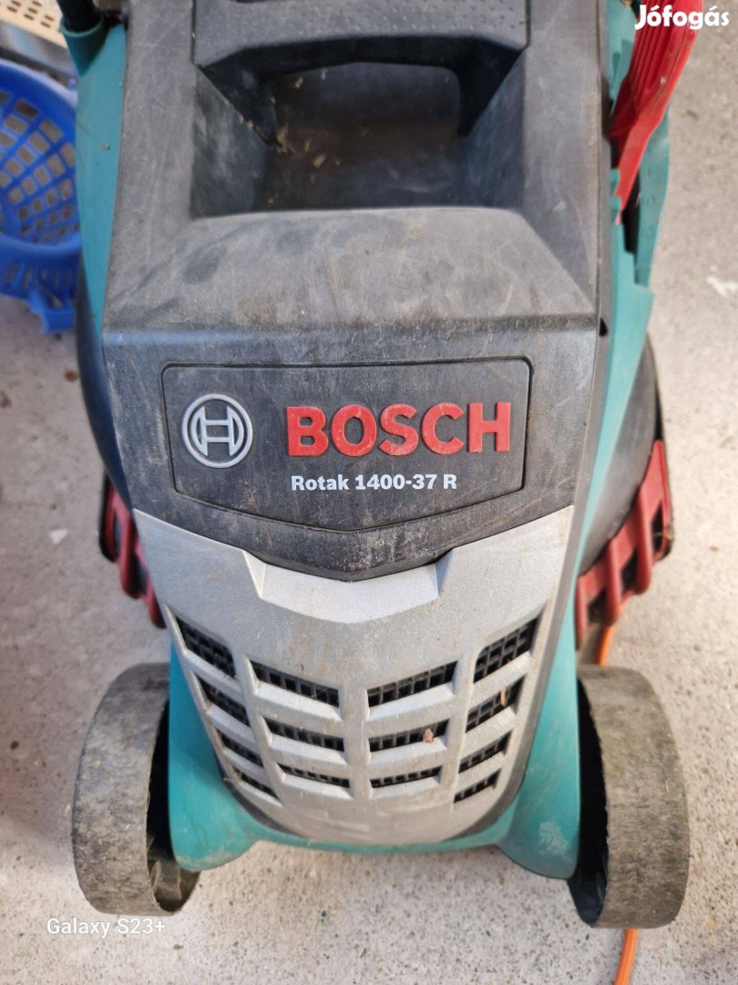 Bosch Rotak 37cm késsel 1400W Powerfull elektromos fűgyűjtős fűnyíró