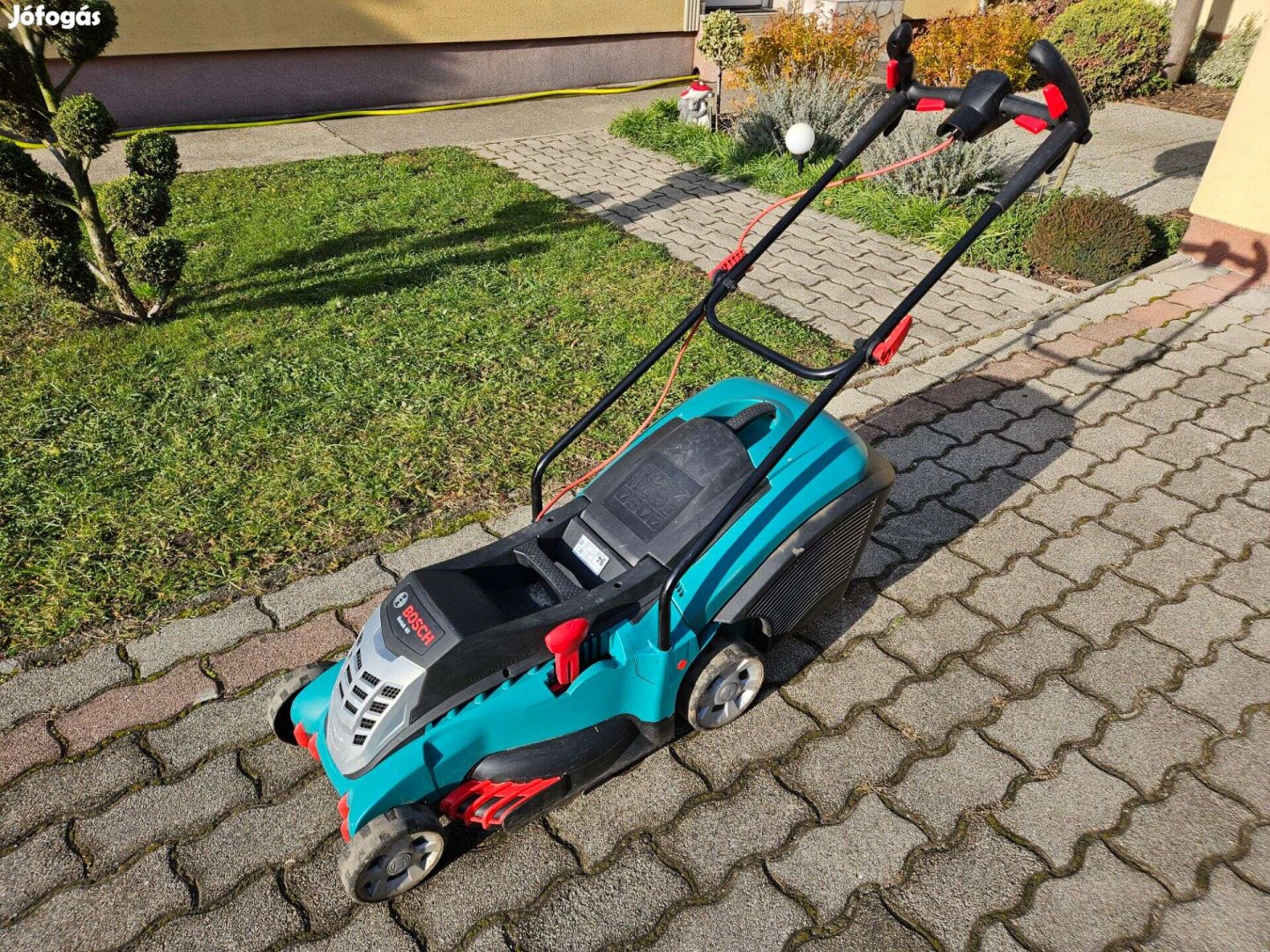 Bosch Rotak 40 elektromos fűnyíró 1700W