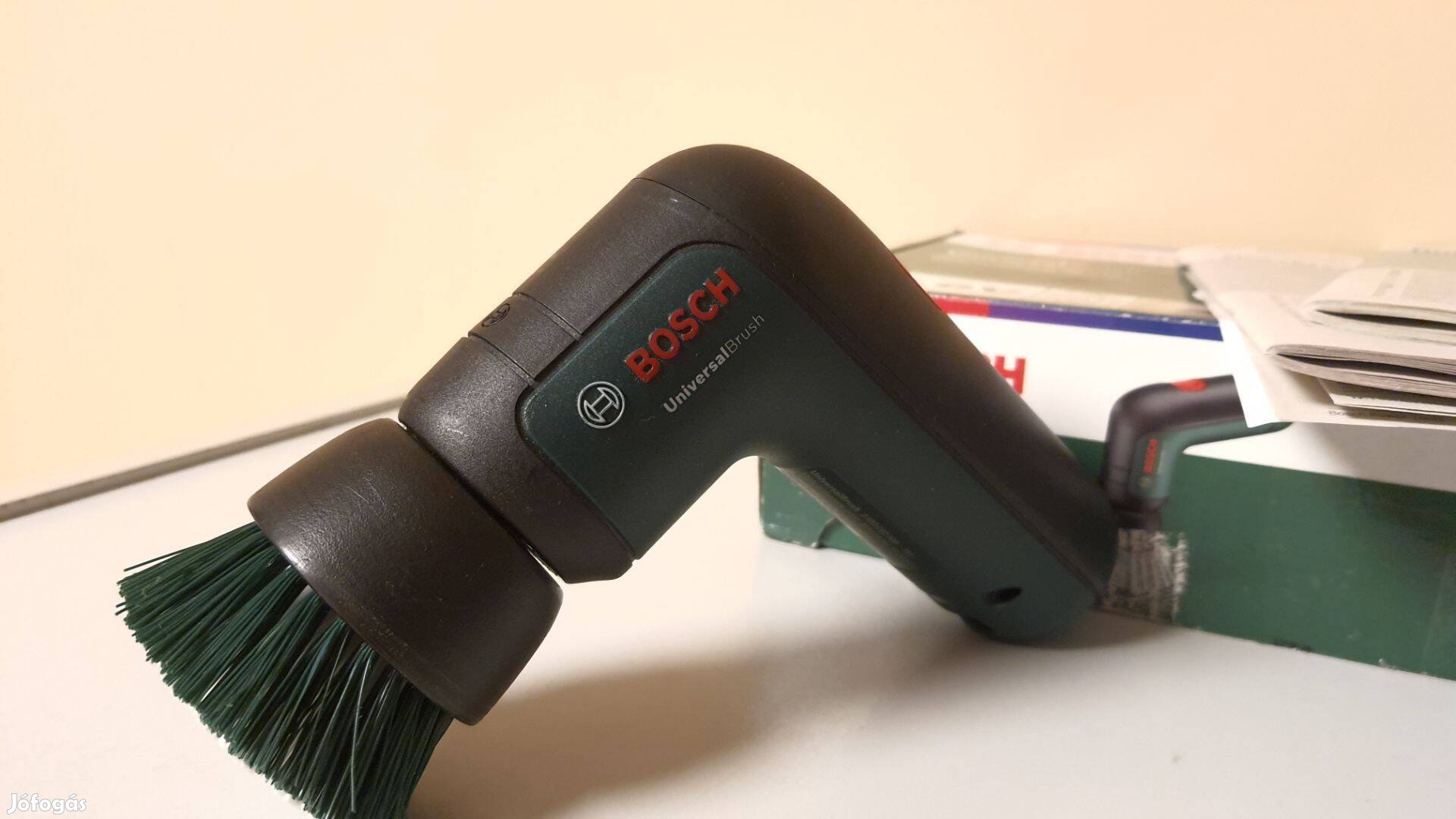 Bosch Universal brush akkus tisztítókefe