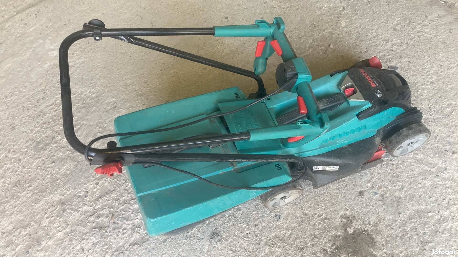 Bosch akkumulátoros fűnyíró! (2)