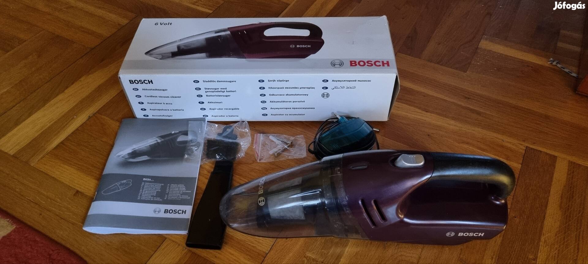 Bosch akkumulátoros morzsaporszívó