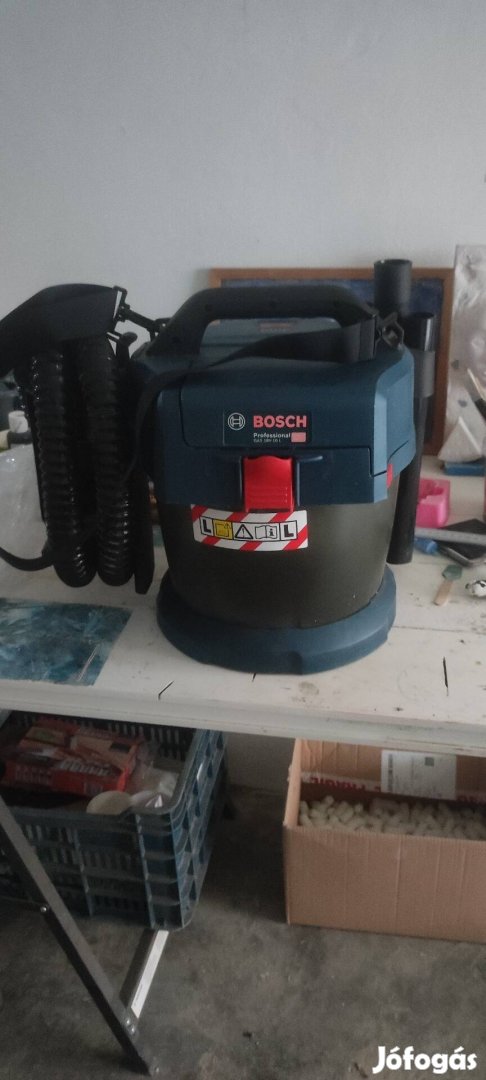 Bosch akkus porszívó 18v