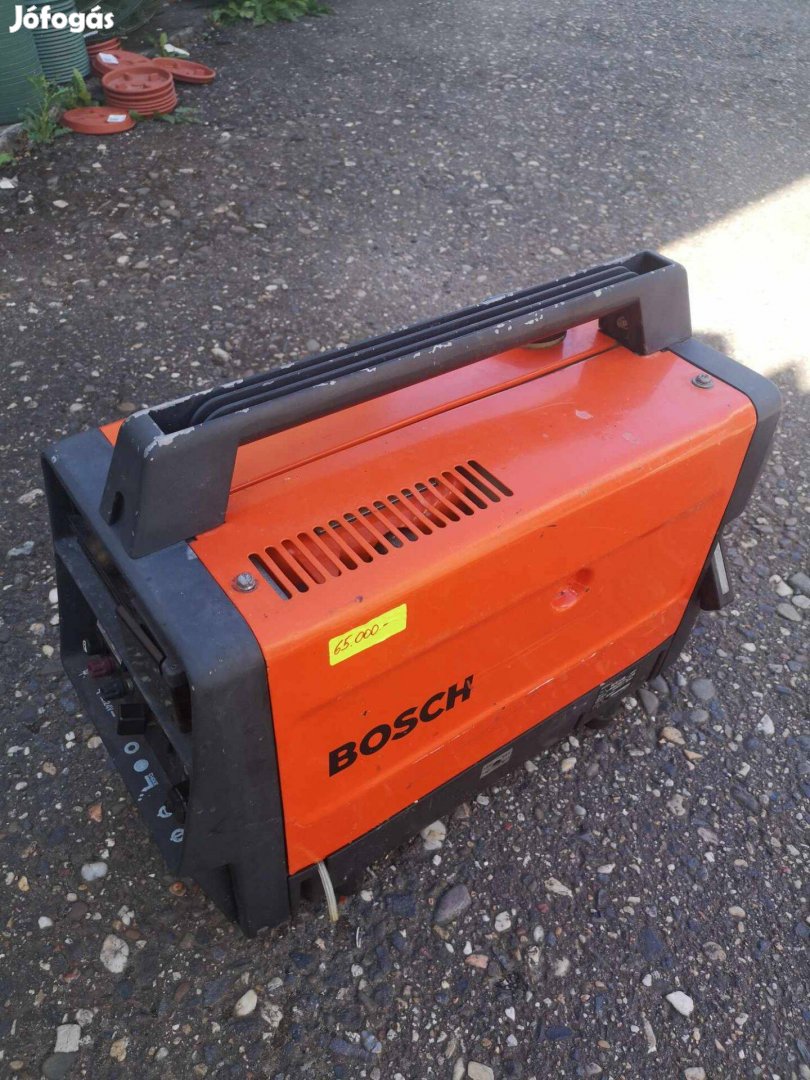 Bosch generátor 700w