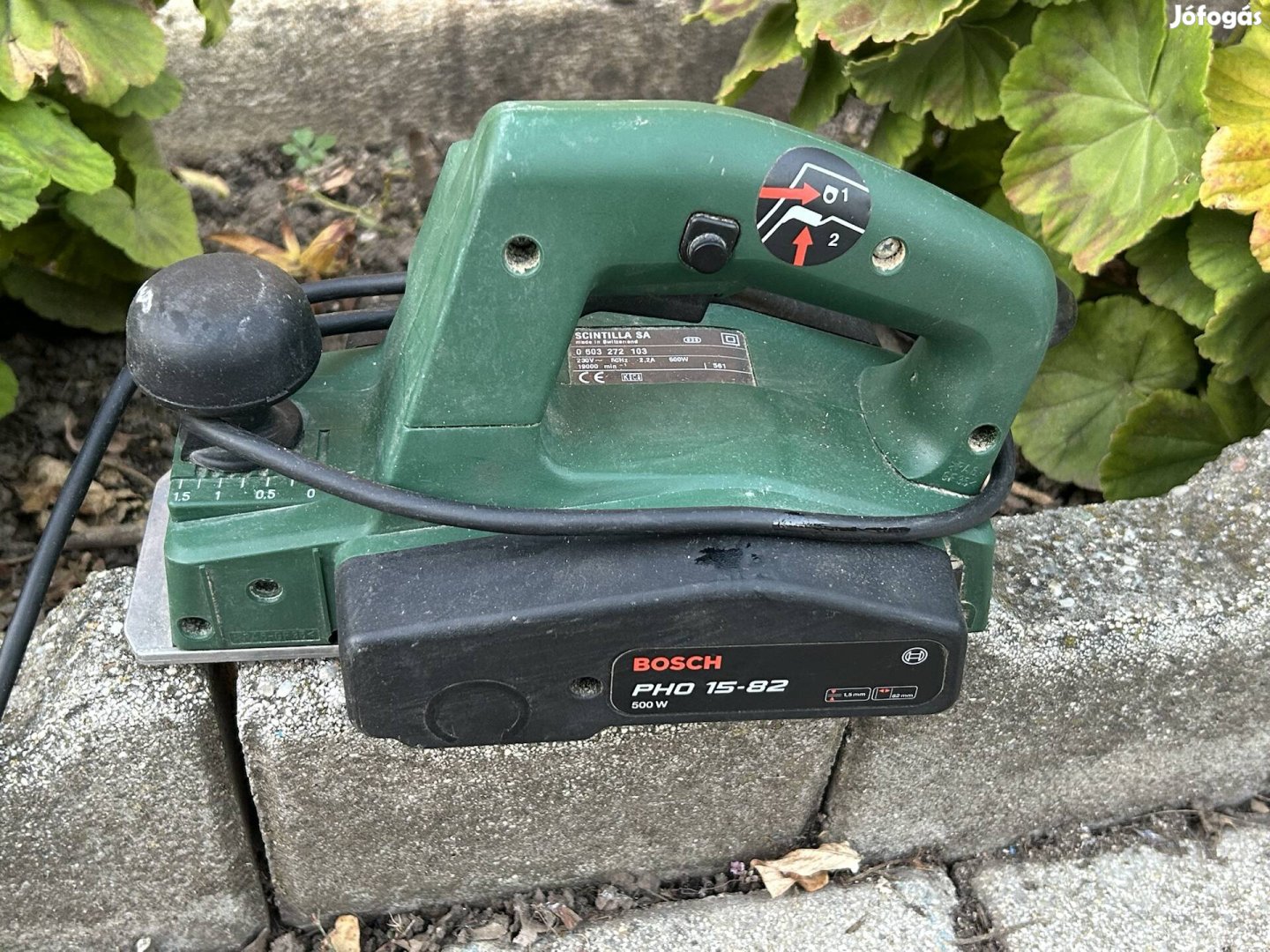 Bosch gyalu 600W