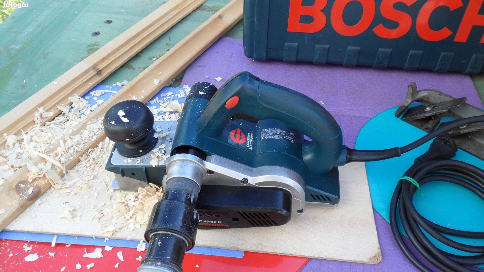 Bosch gyalu gyalulás, felület kezelés, lassú indít. 850 W Makita lap