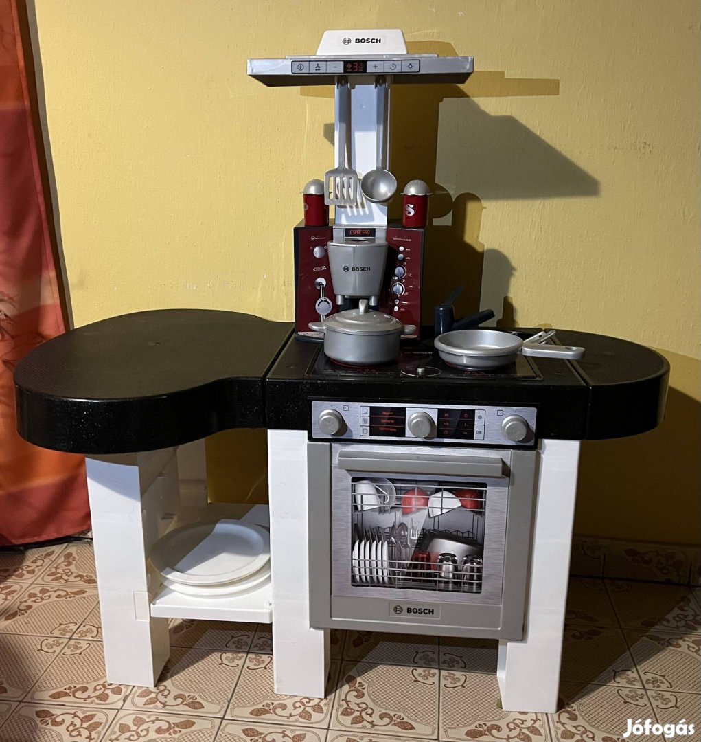Bosch játékkonyha - szép állapotban, sok kiegészítővel eladó